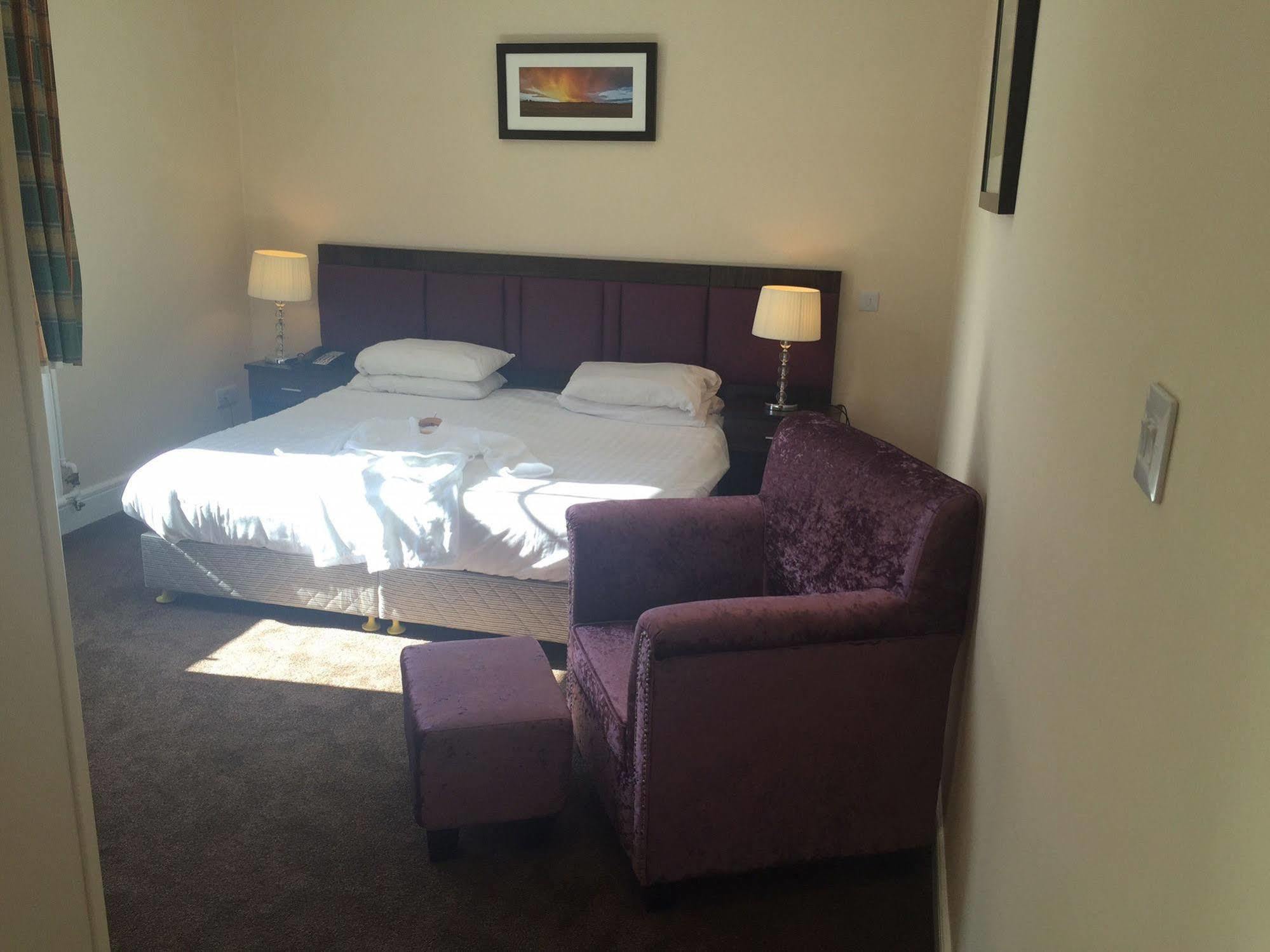 Tinto Hotel Symington  Экстерьер фото