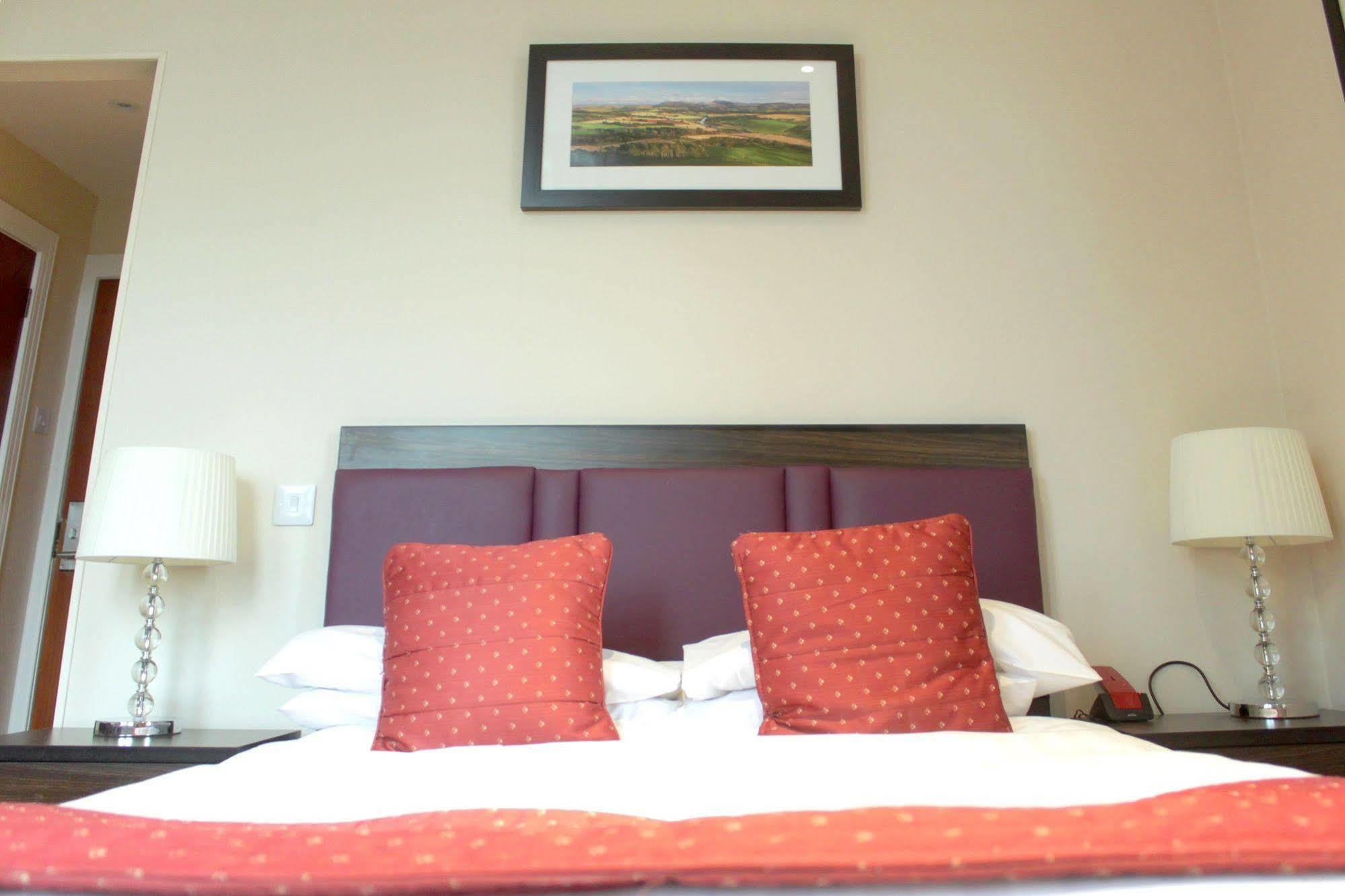 Tinto Hotel Symington  Экстерьер фото